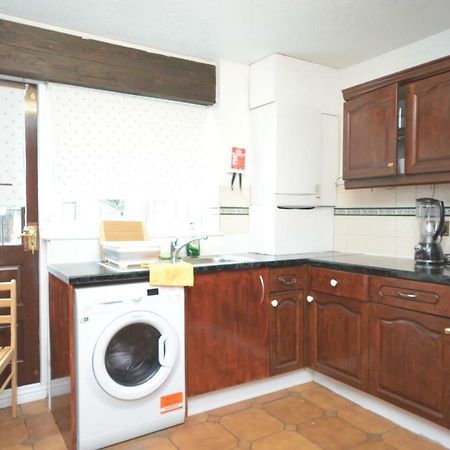 Four Bedroom Townhouse 12 Minutes Walk To Excel Exhibition Centre London Ngoại thất bức ảnh