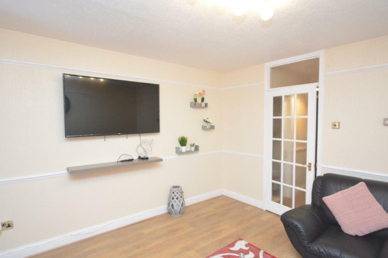 Four Bedroom Townhouse 12 Minutes Walk To Excel Exhibition Centre London Ngoại thất bức ảnh