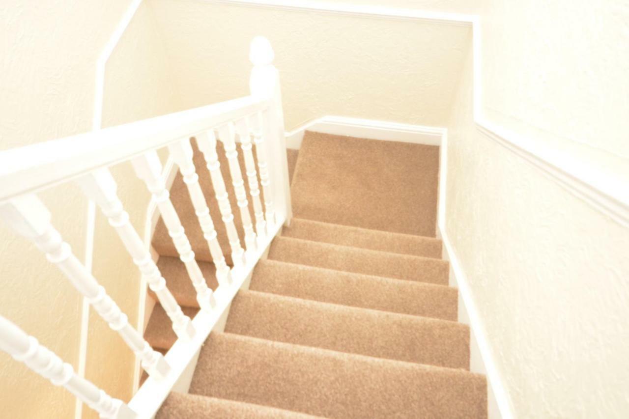 Four Bedroom Townhouse 12 Minutes Walk To Excel Exhibition Centre London Ngoại thất bức ảnh